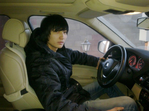 Бекзат Сандыбаев