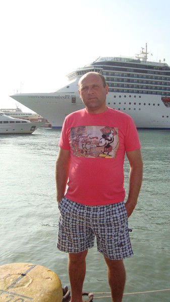 Сергей Николаенко