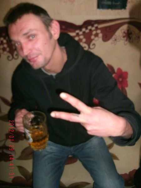 Inдмитрий Серов