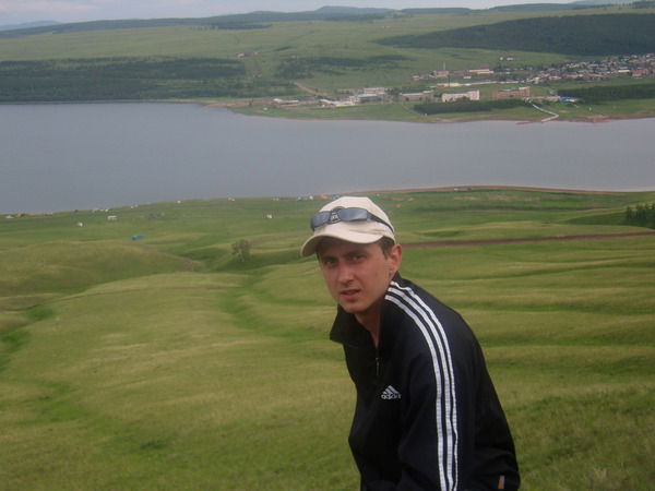 Виктор Иванов