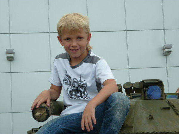 Даниил Олещенко