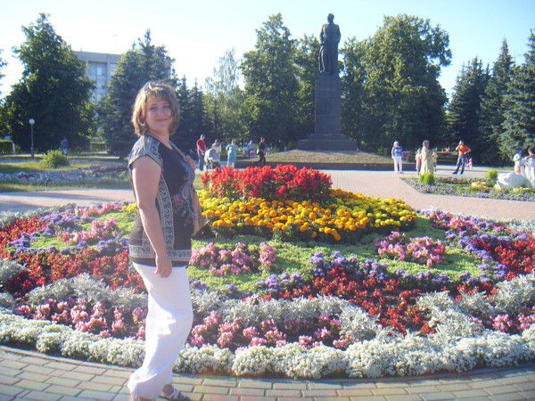 Света Комарова