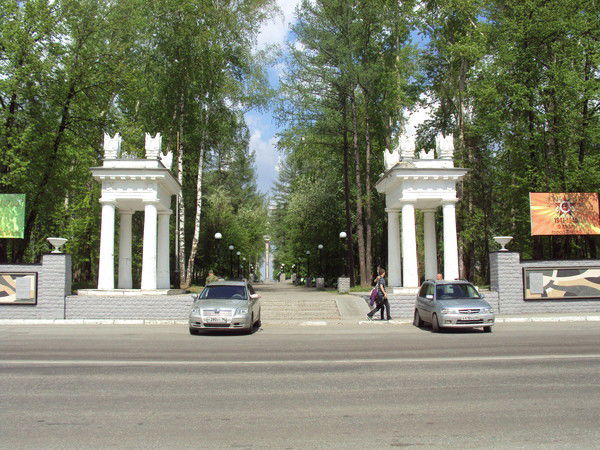 Лена Жуланова