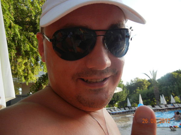 Андрей Любуцин