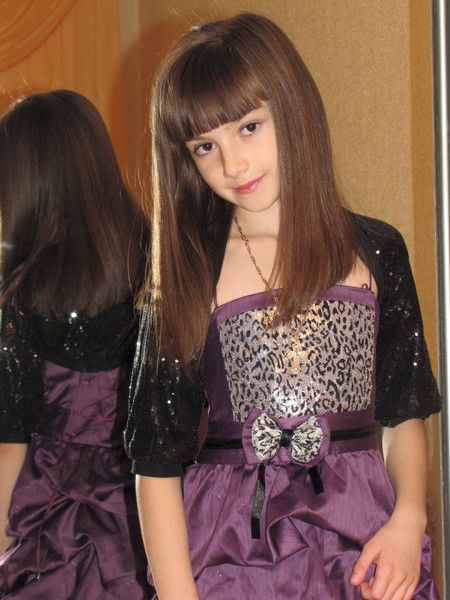 Яна Костелова