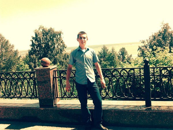 Илья Леонтьев