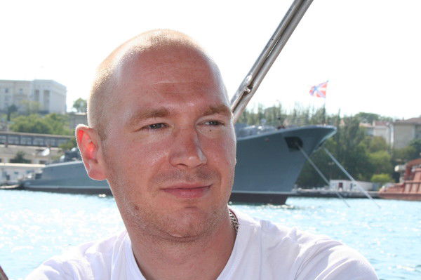 Антон Мельников