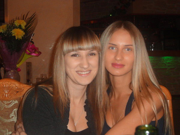 Лена Скорикова