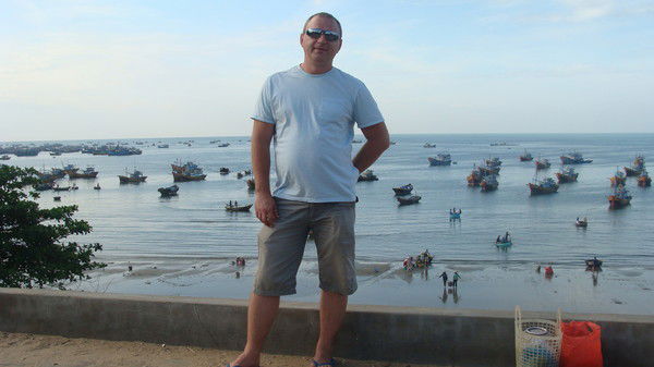 Валера Папеев