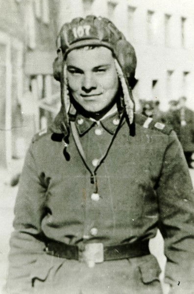 Юра Макаров