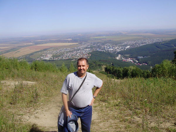 Олег Пчельников