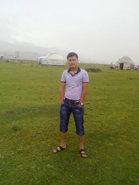 Адилет Капаров