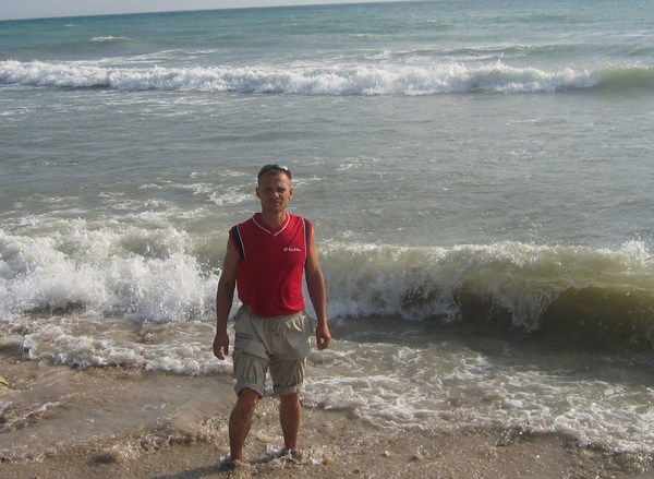 Виталий Попов