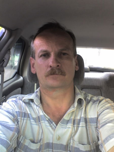 Владимир Петров