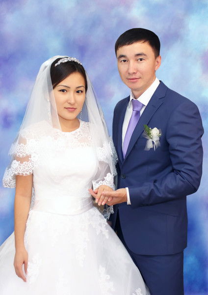 Айбек Жисов