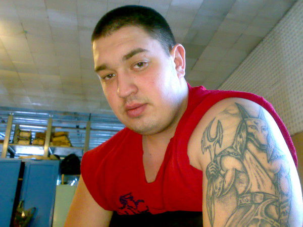 Володя Лесников