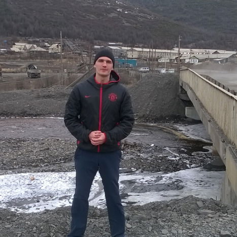 Роман Толстихин