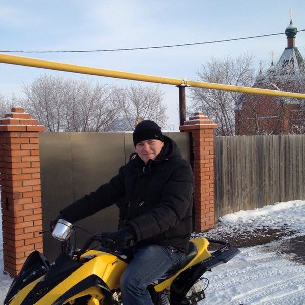 Александр Гузанов