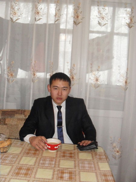 Ади Мукжанов