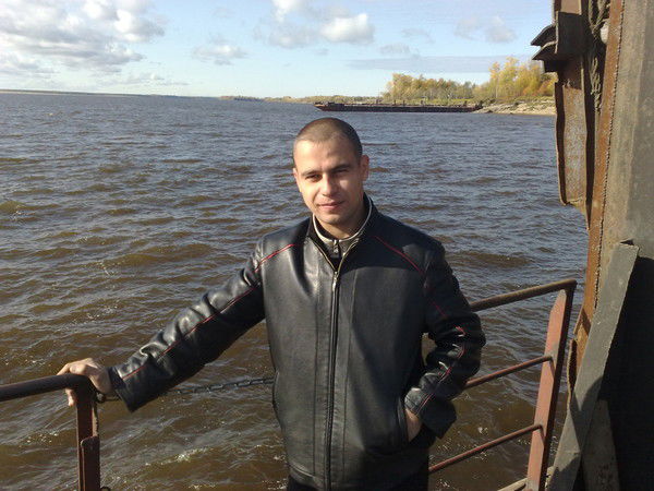 Антон Дрожжин