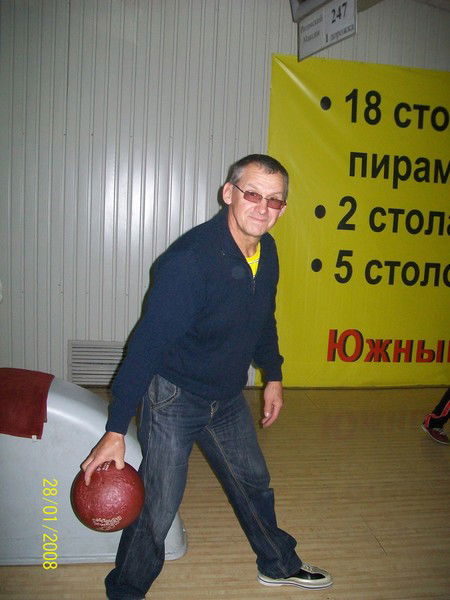 Анатолий Петров