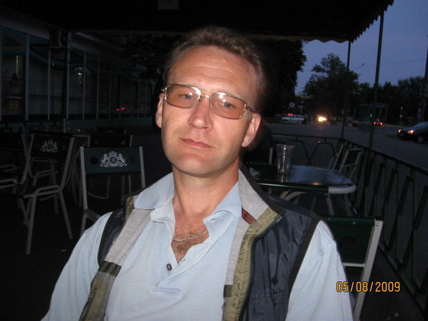 Владислав Степанов