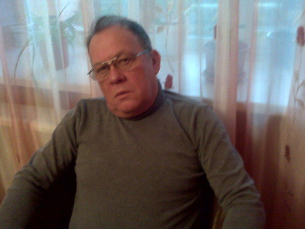 Гена Константинов