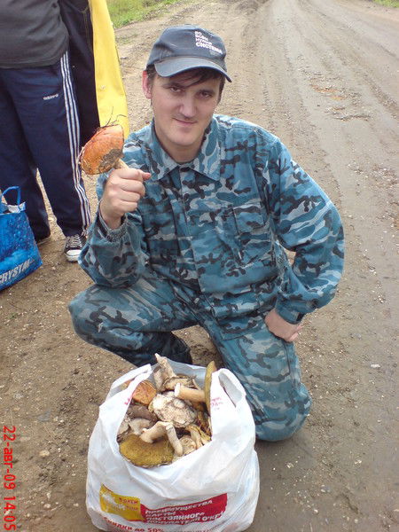 Рустам Абдурахманов