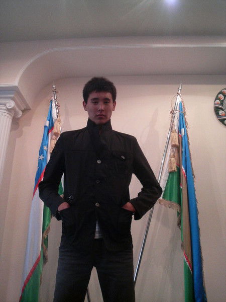 Олжас Райсов