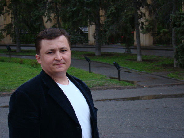 Рустам Хасанов