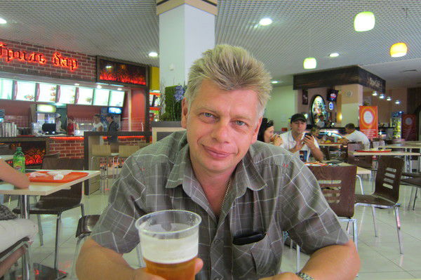 Геннадий Емельянов