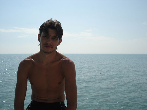 Азат Илдарханов