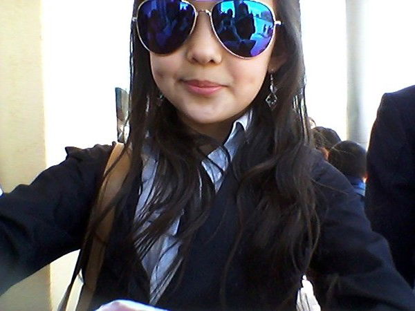 Lucky**) Beautiful**)