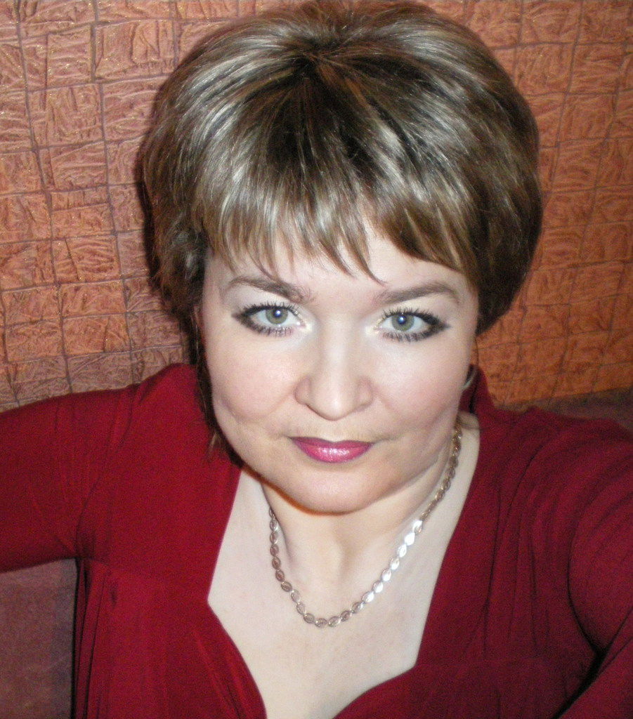 Елена Петрова