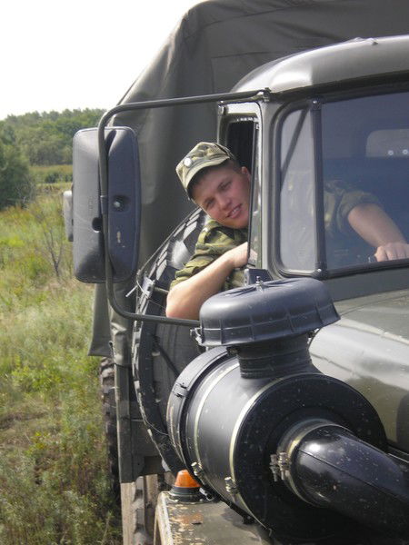 Илья Игнатов