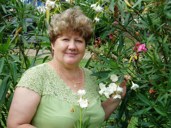 Нина Белова