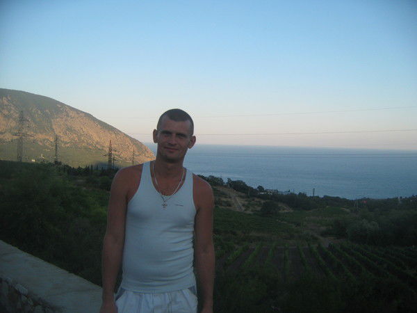 Александр Шаповалов