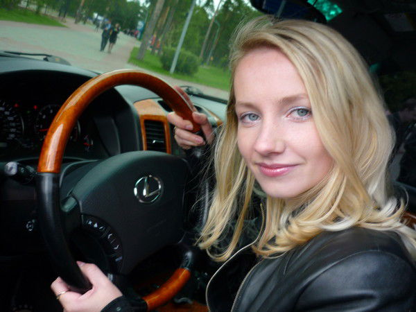 Наташа Новокрещенова