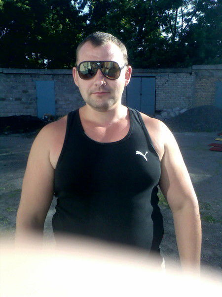 Олег Бутусов