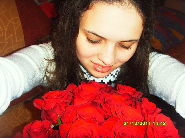 Вика Отинова