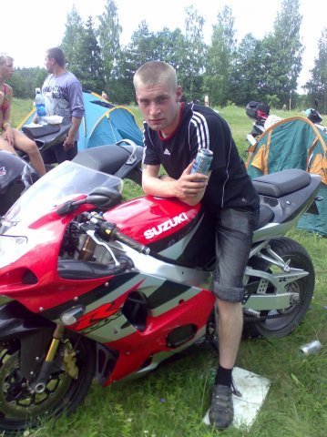 Артём Селивёрстов