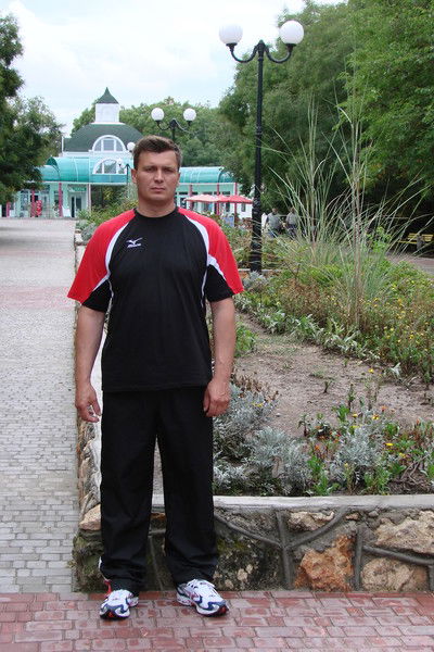 Олег Безуглов