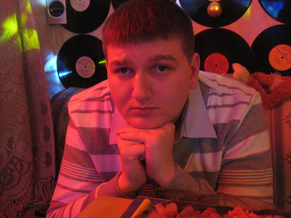 Коля Карпенко