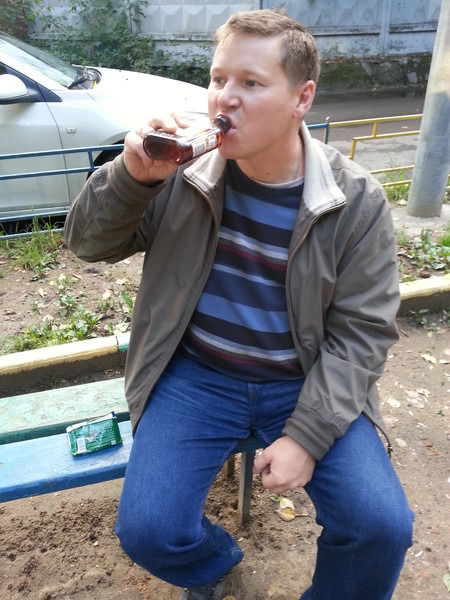 Андрей Безфамильный