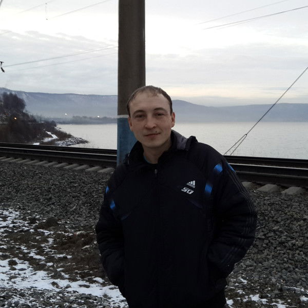 Александр Вальевич