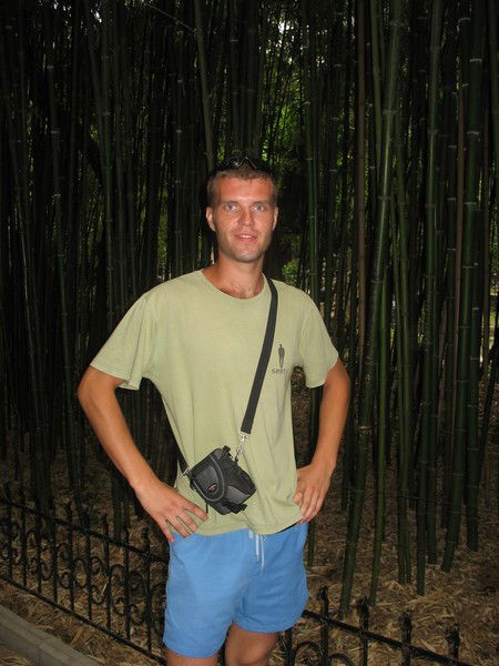 Александр Бондаренко