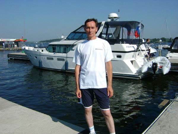 Владимир Толстых