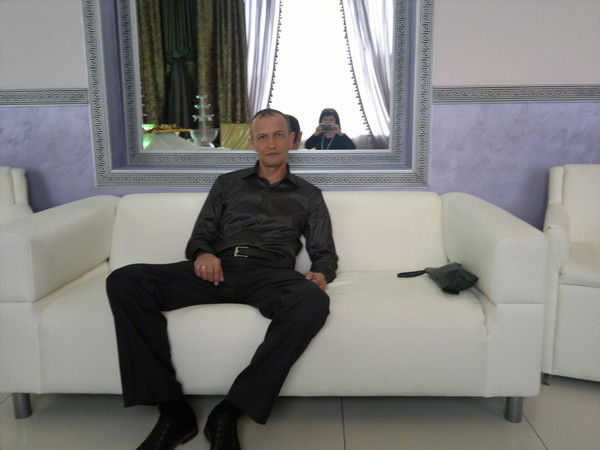 Павел Кулешов