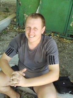 Сергей Холостяков