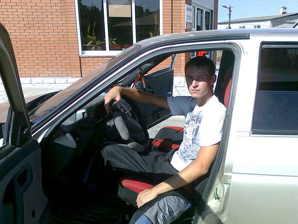 Артем Удоденко